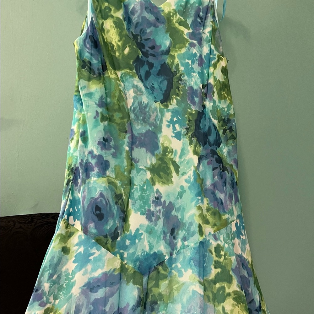 Gorgeous chiffon dress